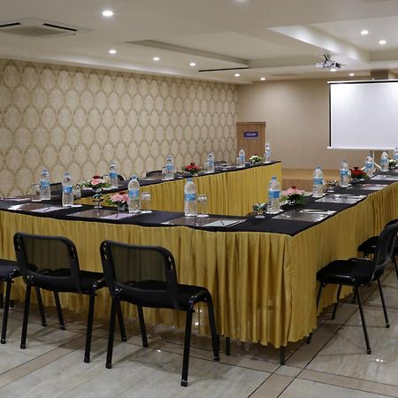 Grand Kailash Hotel Aurangabad  Exterior foto
